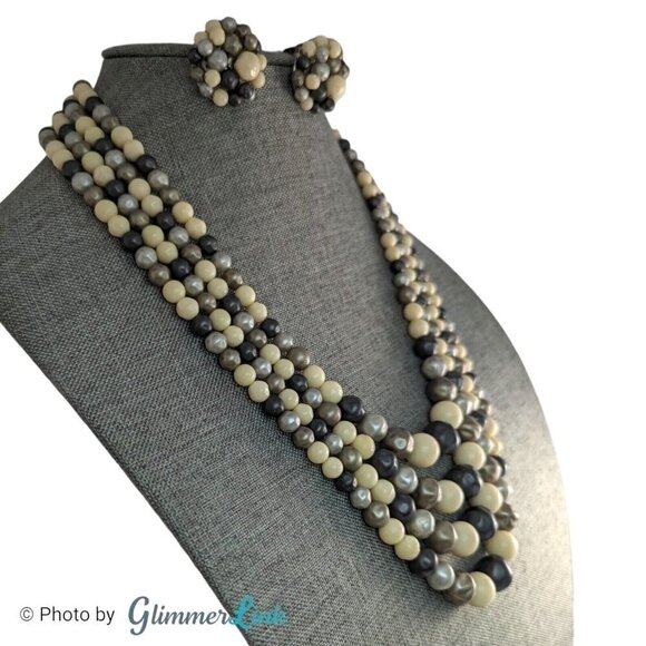 Vintage 50s Japan 4 Strand Gray & White Necklace Cluster Clip On Earrings - Picture 2 of 13